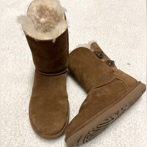 Women’s UGG Classic Boot